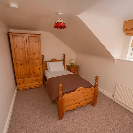 Mullagh House Holiday home *